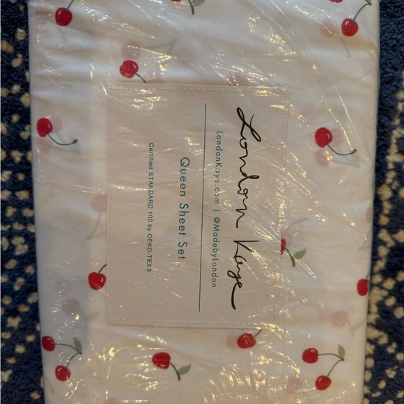 London Kaye Cherry Queen Sheet Set Bedding - Picture 2 of 2
